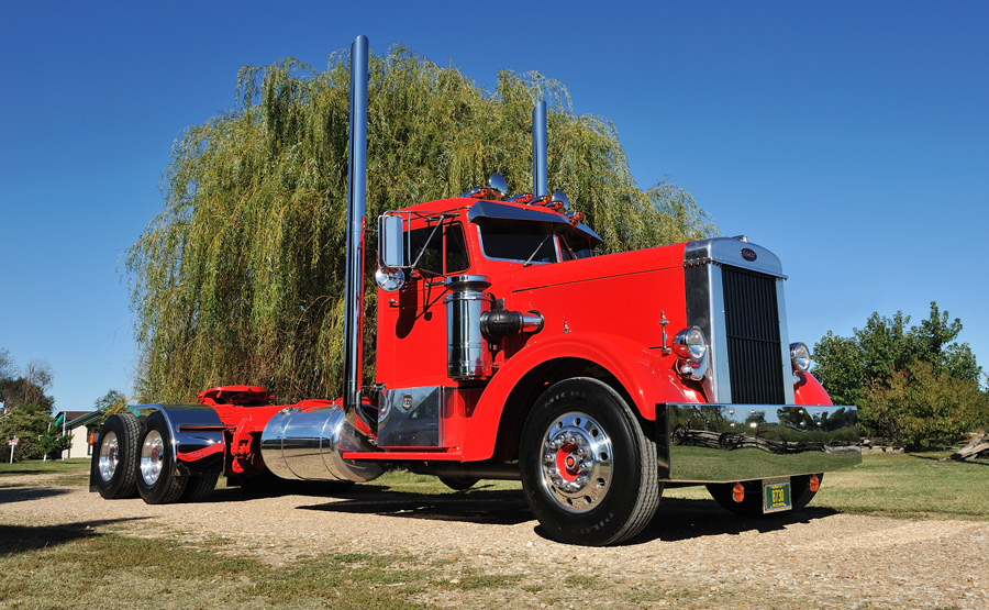 Semi Trucks For Sale: Old Antique Semi Trucks For Sale